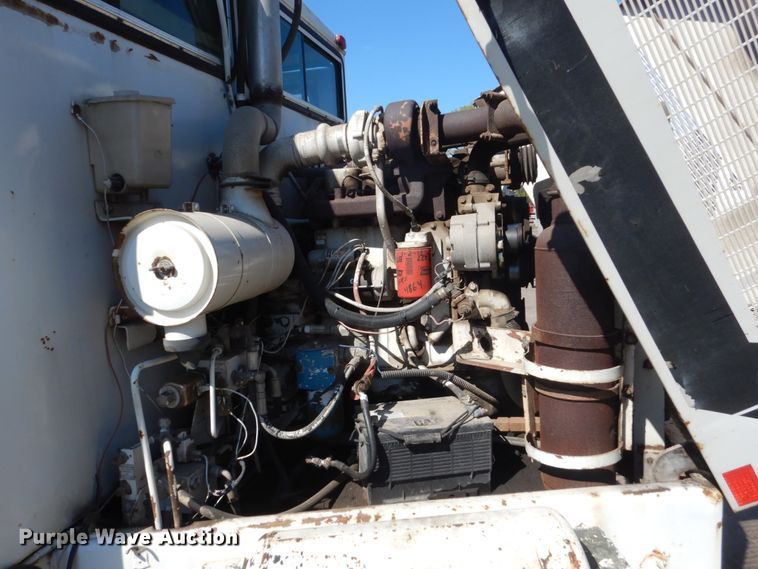 image for item GW9889 1988 Athey H10 street sweeper