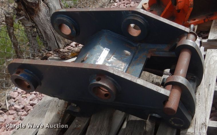 image for item GW9921 Geith C512 excavator manual quick coupler