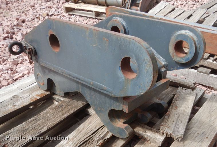 image for item GW9921 Geith C512 excavator manual quick coupler