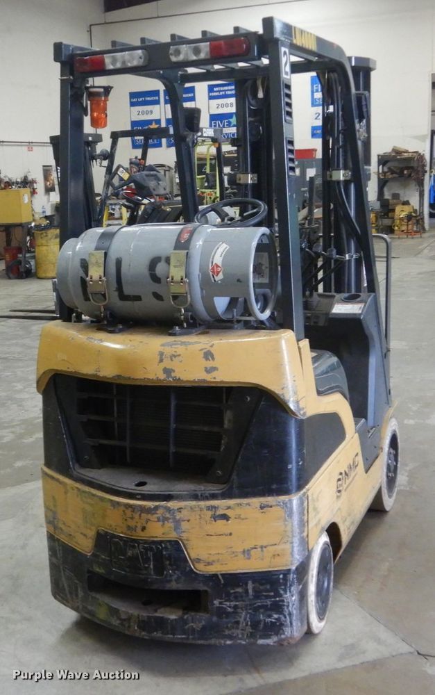 image for item GW9968 Caterpillar C3000 forklift