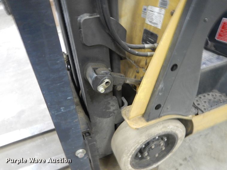 image for item GW9968 Caterpillar C3000 forklift