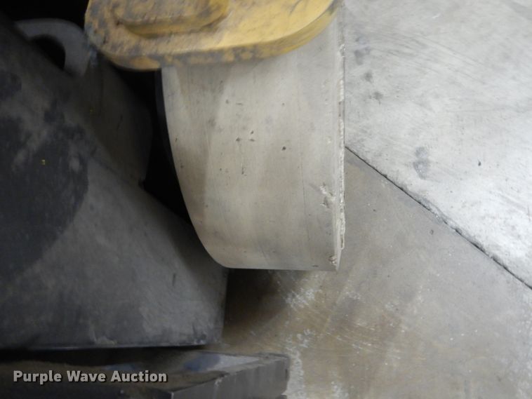 image for item GW9968 Caterpillar C3000 forklift