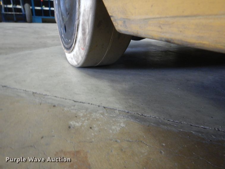 image for item GW9968 Caterpillar C3000 forklift