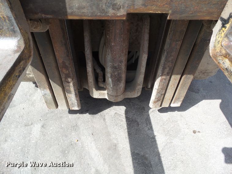 image for item GX9089 Clark CGC25  forklift