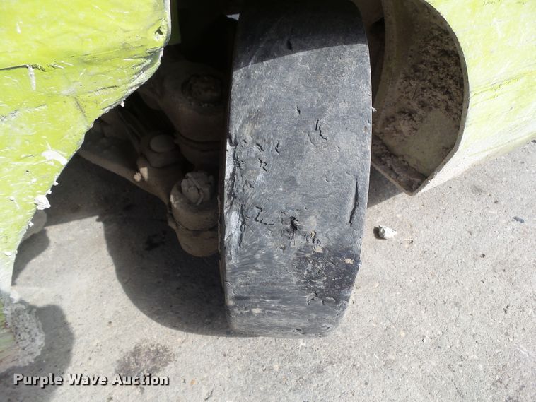 image for item GX9089 Clark CGC25  forklift