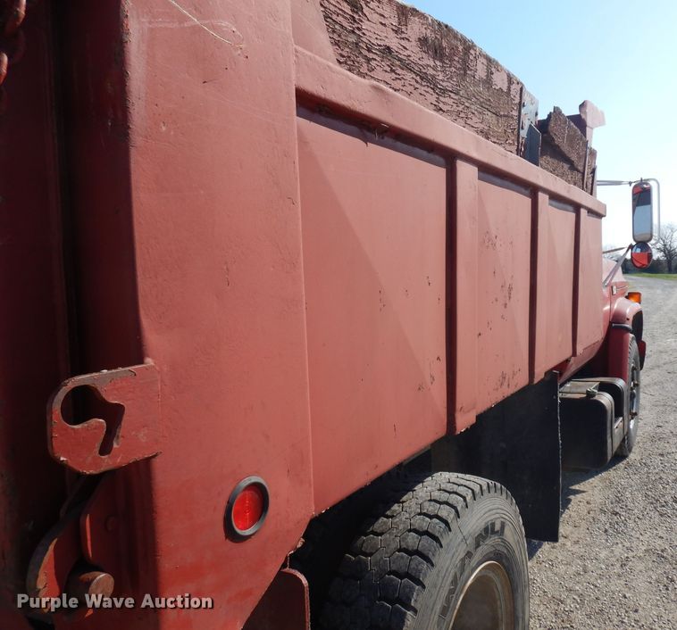 image for item GY9003 1987 GMC 7000 dump truck