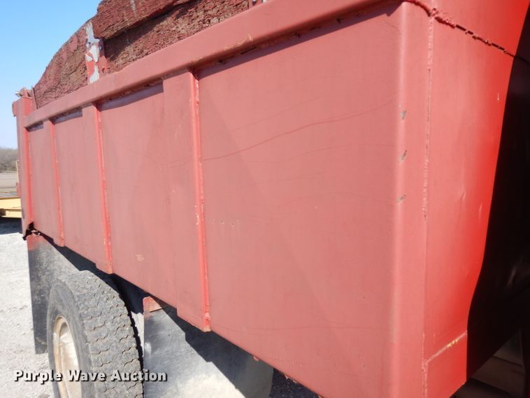 image for item GY9003 1987 GMC 7000 dump truck