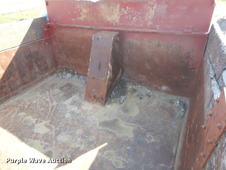 image for item GY9003 1987 GMC 7000 dump truck