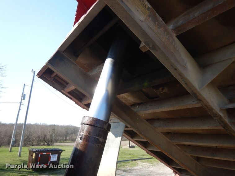 image for item GY9003 1987 GMC 7000 dump truck