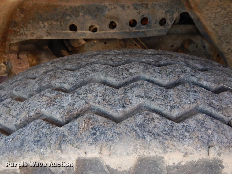 image for item GY9003 1987 GMC 7000 dump truck