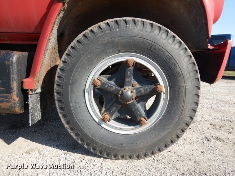 image for item GY9003 1987 GMC 7000 dump truck