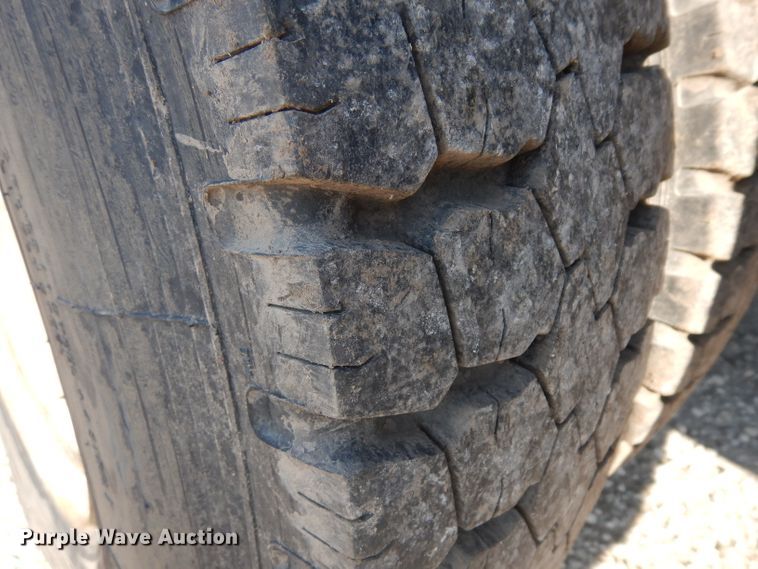 image for item GY9003 1987 GMC 7000 dump truck