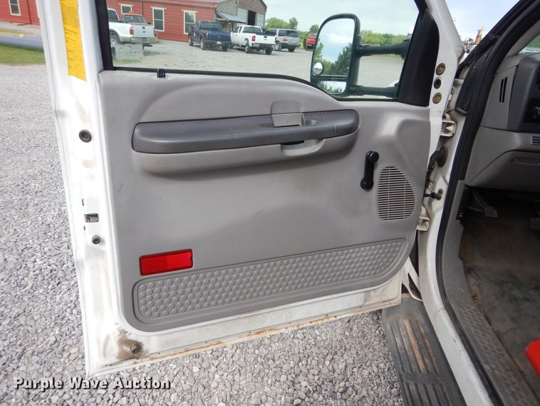 image for item HA9140 2001 Ford F550 XL  fiber optic splicing truck