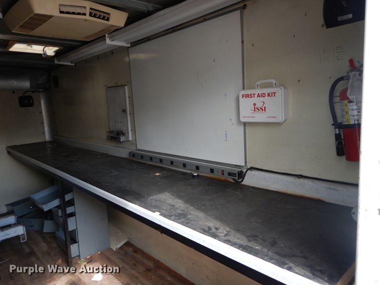 image for item HA9140 2001 Ford F550 XL  fiber optic splicing truck