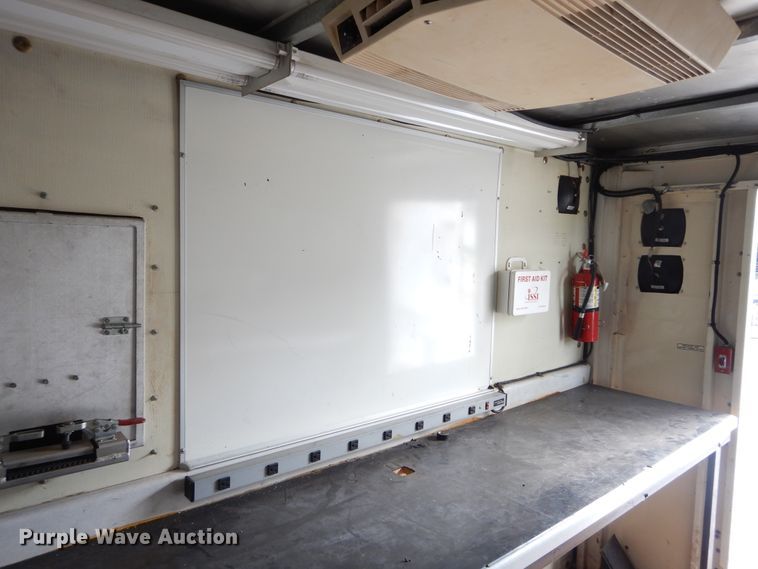 image for item HA9140 2001 Ford F550 XL  fiber optic splicing truck