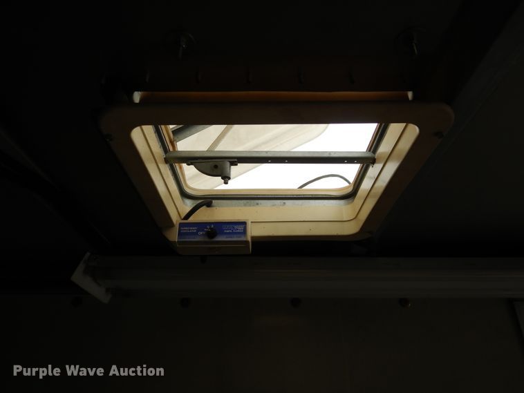 image for item HA9140 2001 Ford F550 XL  fiber optic splicing truck