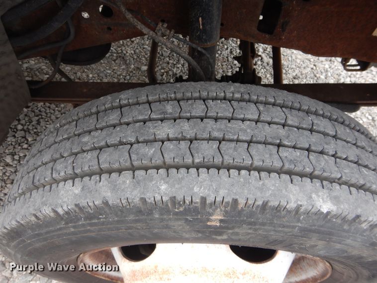 image for item HA9140 2001 Ford F550 XL  fiber optic splicing truck