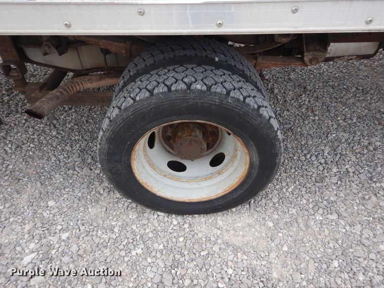 image for item HA9140 2001 Ford F550 XL  fiber optic splicing truck