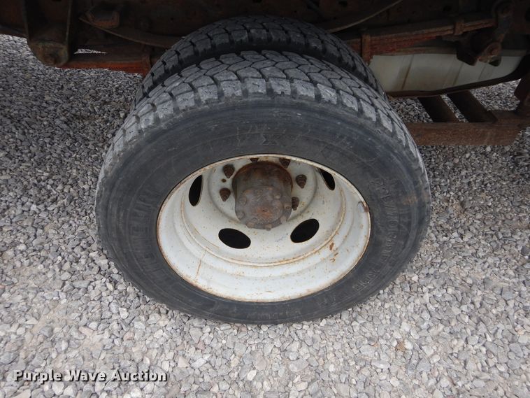 image for item HA9140 2001 Ford F550 XL  fiber optic splicing truck