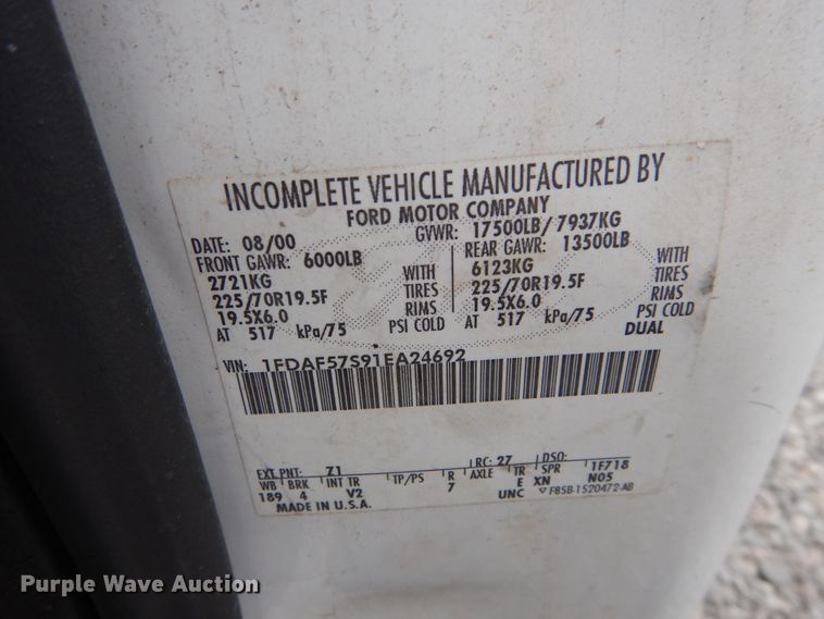 image for item HA9140 2001 Ford F550 XL  fiber optic splicing truck