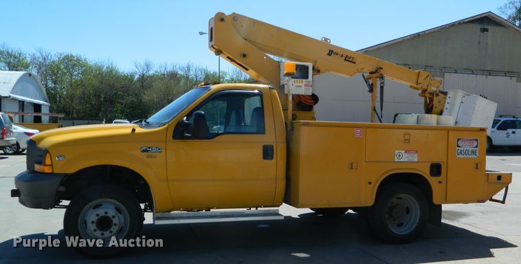 image for item DE4458 2000 Ford F450 Super Duty bucket truck