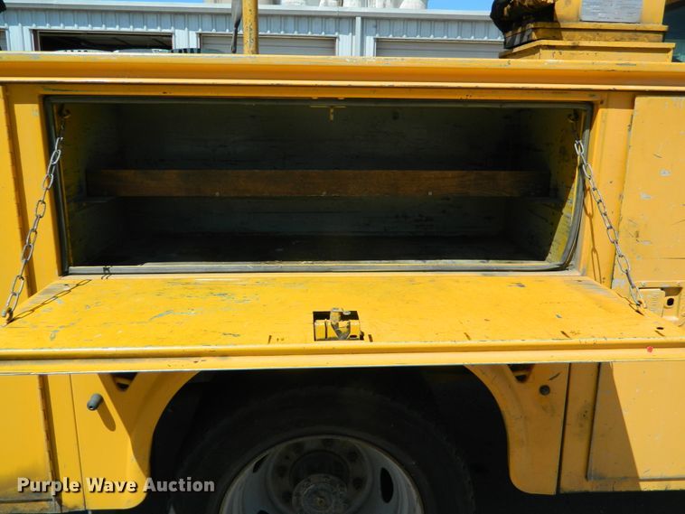 image for item DE4458 2000 Ford F450 Super Duty bucket truck