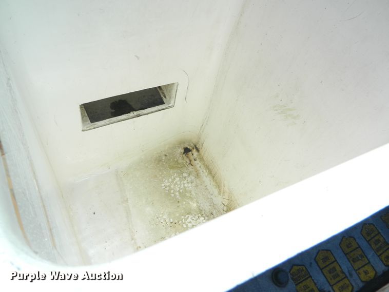 image for item DE4458 2000 Ford F450 Super Duty bucket truck