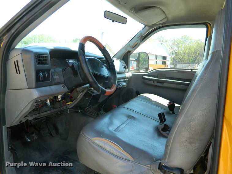 image for item DE4458 2000 Ford F450 Super Duty bucket truck