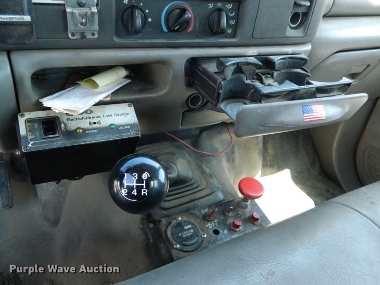 image for item DE4458 2000 Ford F450 Super Duty bucket truck