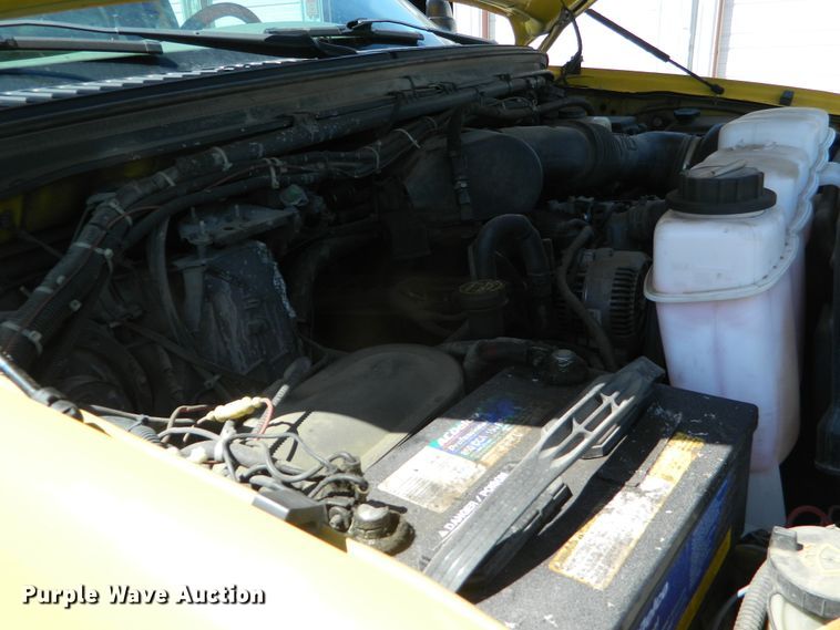 image for item DE4458 2000 Ford F450 Super Duty bucket truck