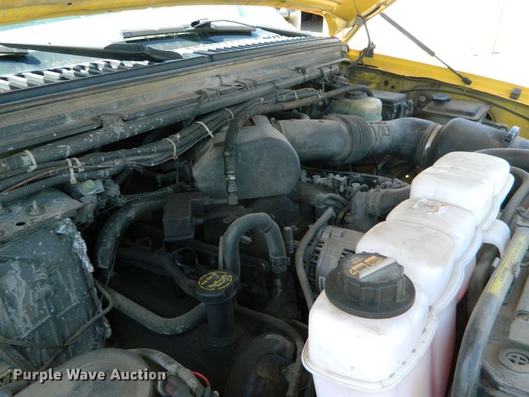 image for item DE4458 2000 Ford F450 Super Duty bucket truck