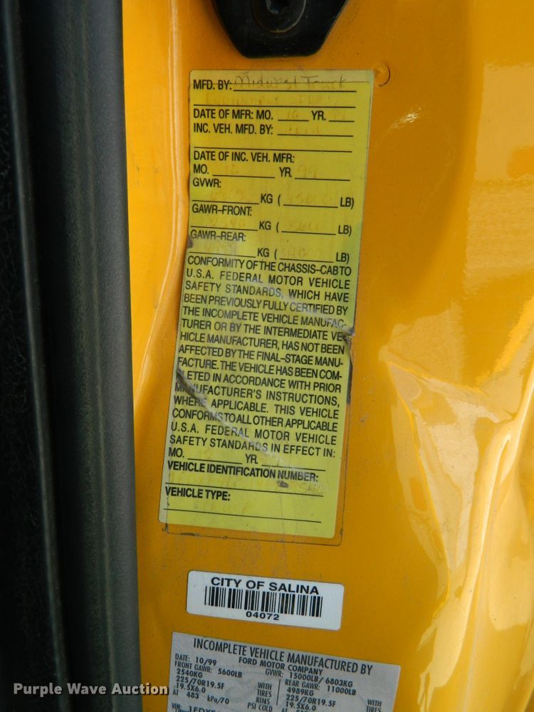 image for item DE4458 2000 Ford F450 Super Duty bucket truck