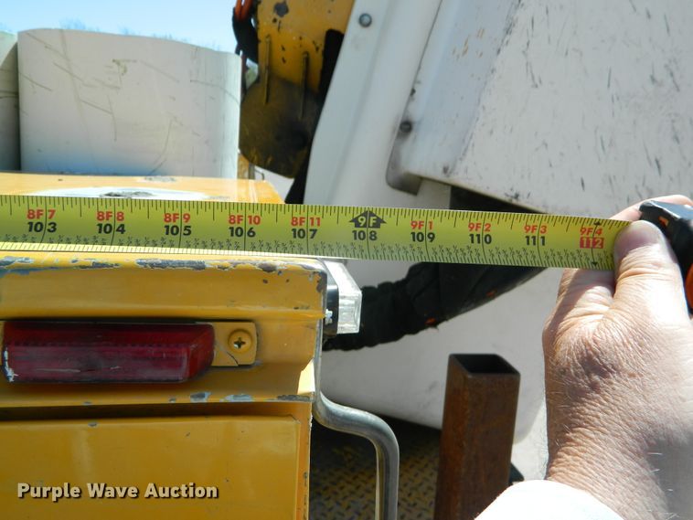 image for item DE4458 2000 Ford F450 Super Duty bucket truck