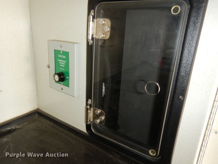 image for item DF4040 2009 Chevrolet C4500  ambulance