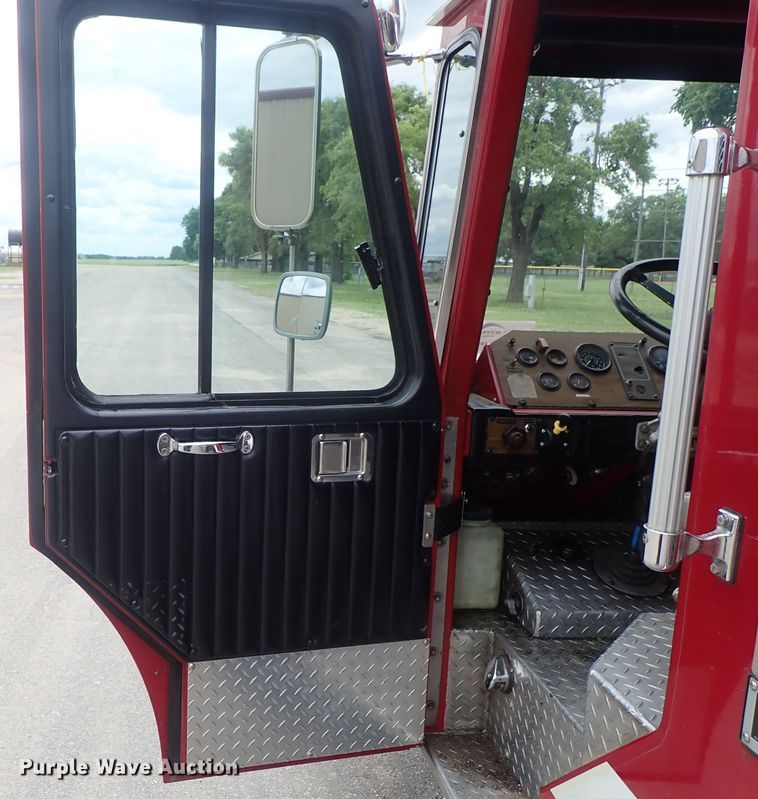 image for item DG2172 1985 Federal Motors  pumper fire truck