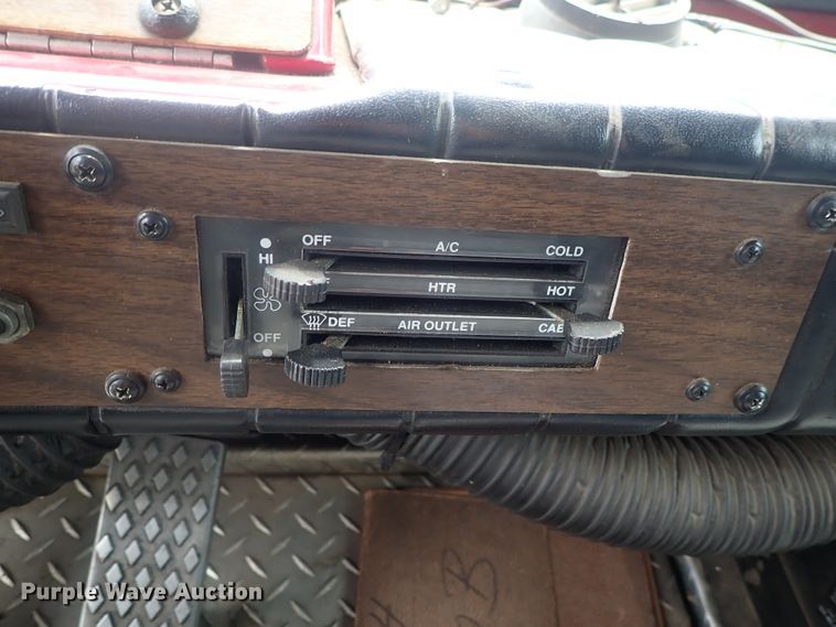 image for item DG2172 1985 Federal Motors  pumper fire truck