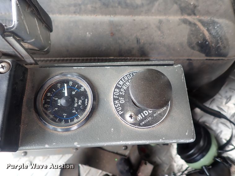 image for item DG2172 1985 Federal Motors  pumper fire truck