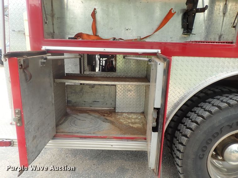 image for item DG2172 1985 Federal Motors  pumper fire truck