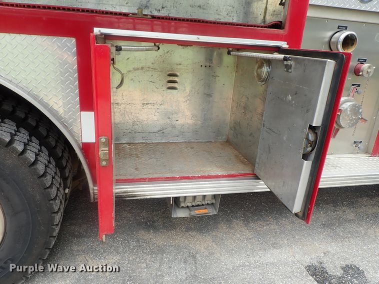 image for item DG2172 1985 Federal Motors  pumper fire truck