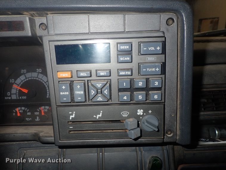 image for item DG3188 1996 GMC C7000 TopKick   dump truck