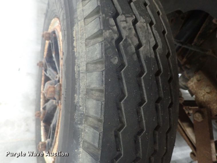 image for item DG3188 1996 GMC C7000 TopKick   dump truck