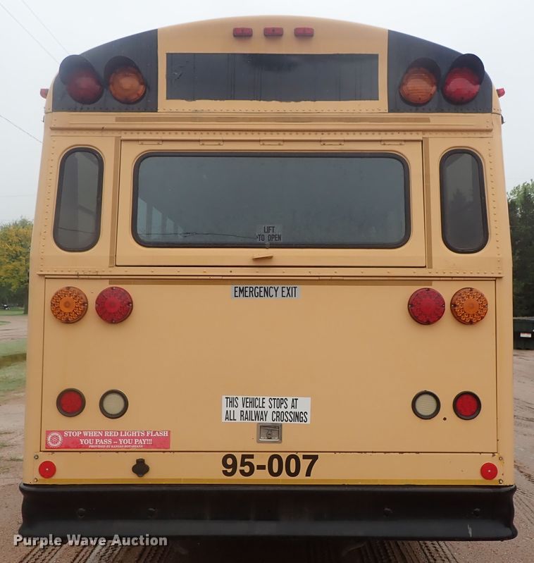 image for item DG3204 1995 Thomas Built  school bus