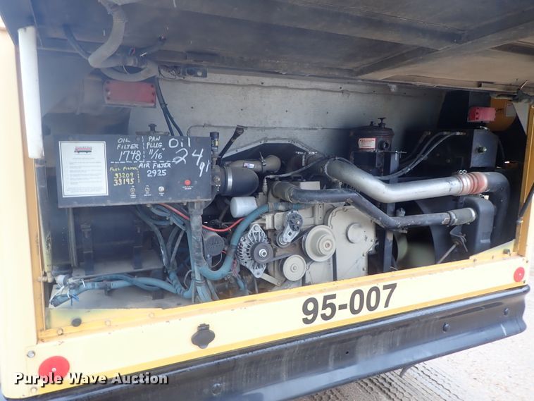 image for item DG3204 1995 Thomas Built  school bus