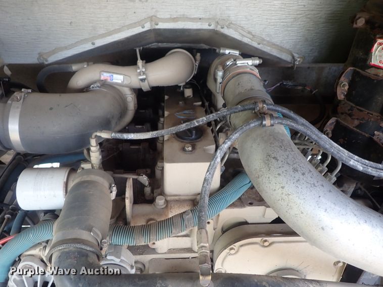 image for item DG3204 1995 Thomas Built  school bus