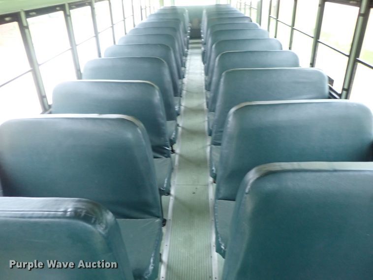 image for item DG3204 1995 Thomas Built  school bus