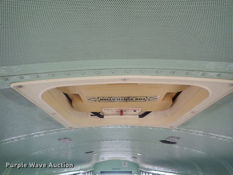 image for item DG3204 1995 Thomas Built  school bus