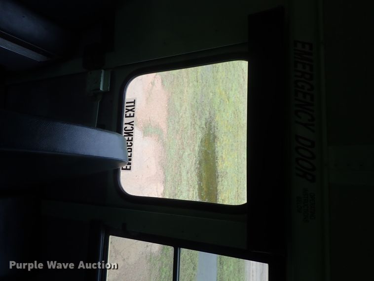 image for item DG3204 1995 Thomas Built  school bus