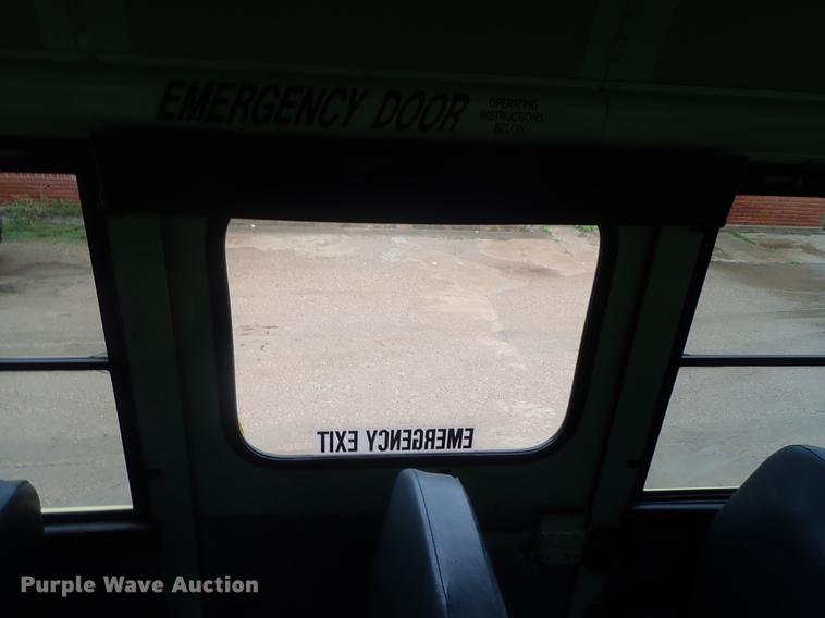 image for item DG3204 1995 Thomas Built  school bus