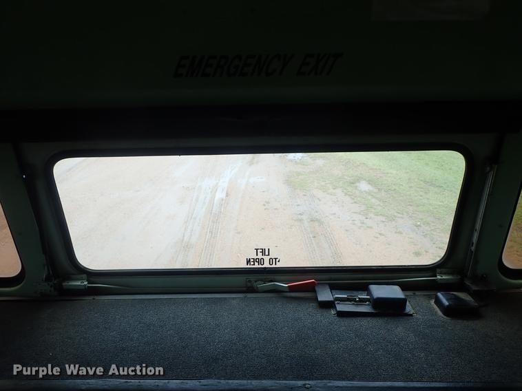 image for item DG3204 1995 Thomas Built  school bus