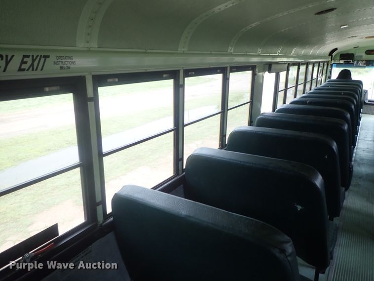 image for item DG3204 1995 Thomas Built  school bus